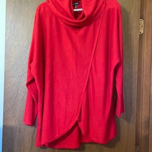 Cowl neck asymmetrical hem lightweight sweater